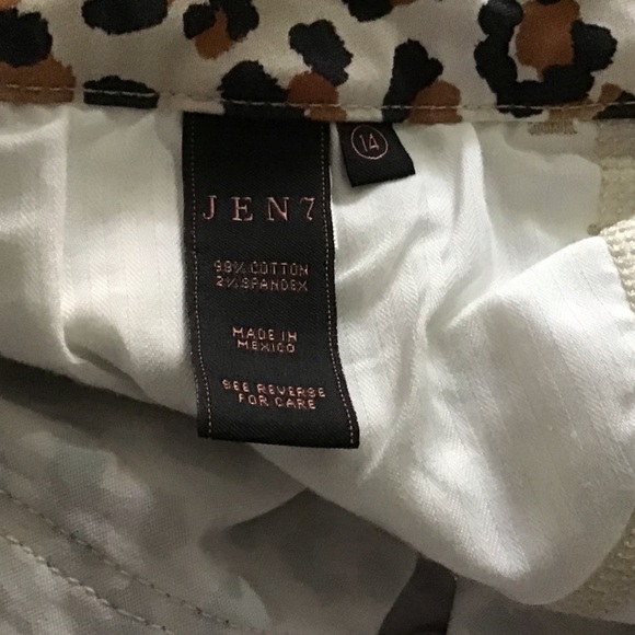 NWOT- Jen 7 leopard Design straight leg pants -Size 14. Excellent Condition - Picture 6 of 7